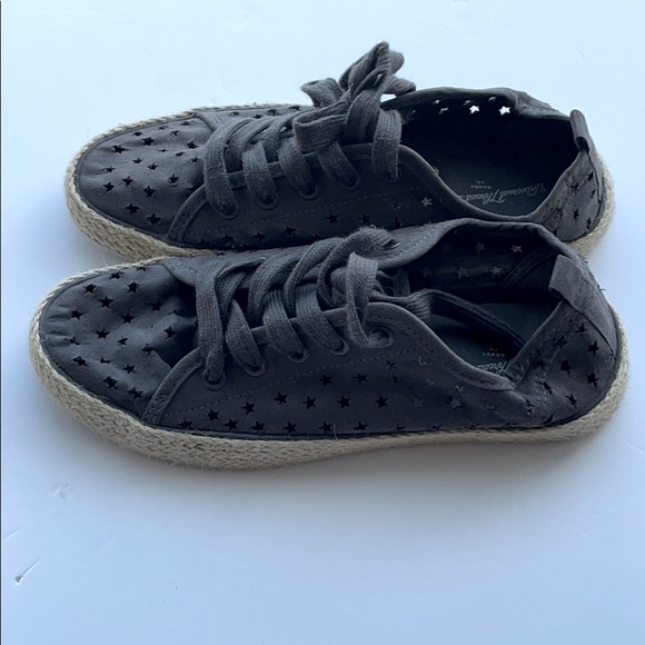 Gray Die-Cut Star Espadrilles - Picture 3 of 4